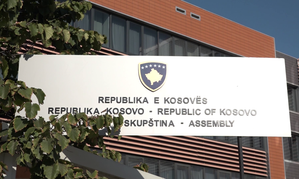 Ndërpritet seanca konstituive e Kuvendit të Kosovës